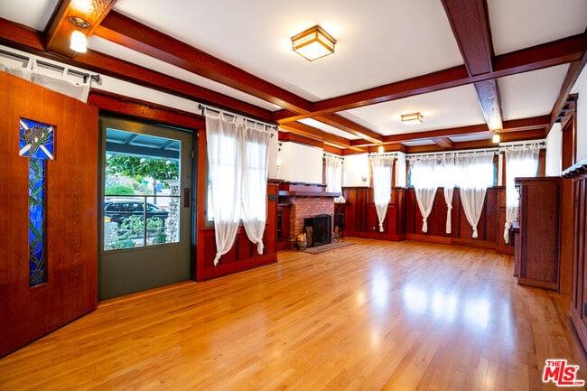 Building Photo - 2544 3rd St