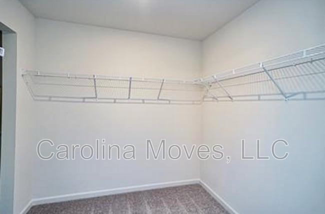 Building Photo - 507 Springtime Ln