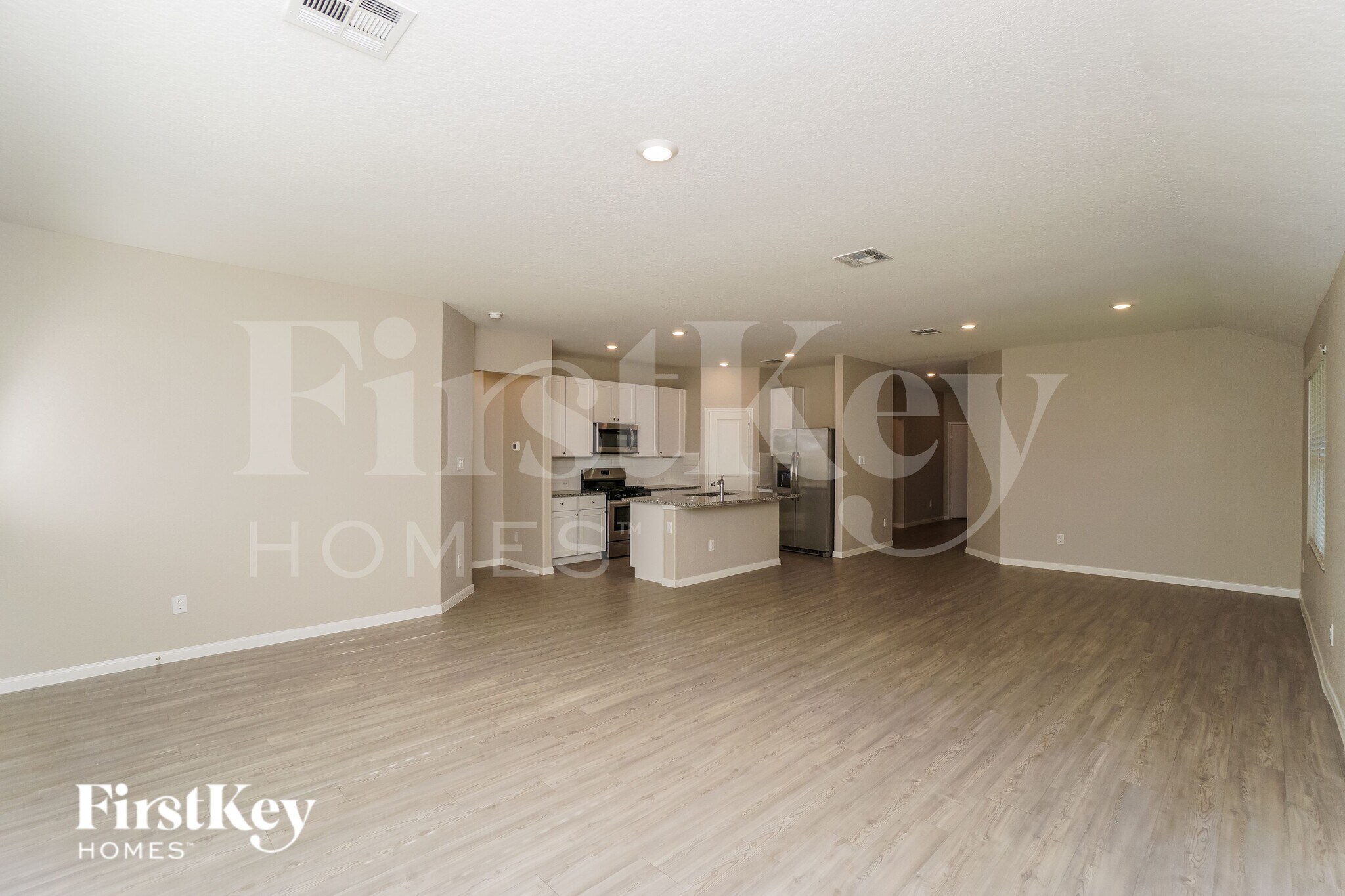 Building Photo - 1252 Treehouse Ln