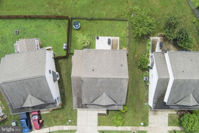 Building Photo - 10 Everglades Ln