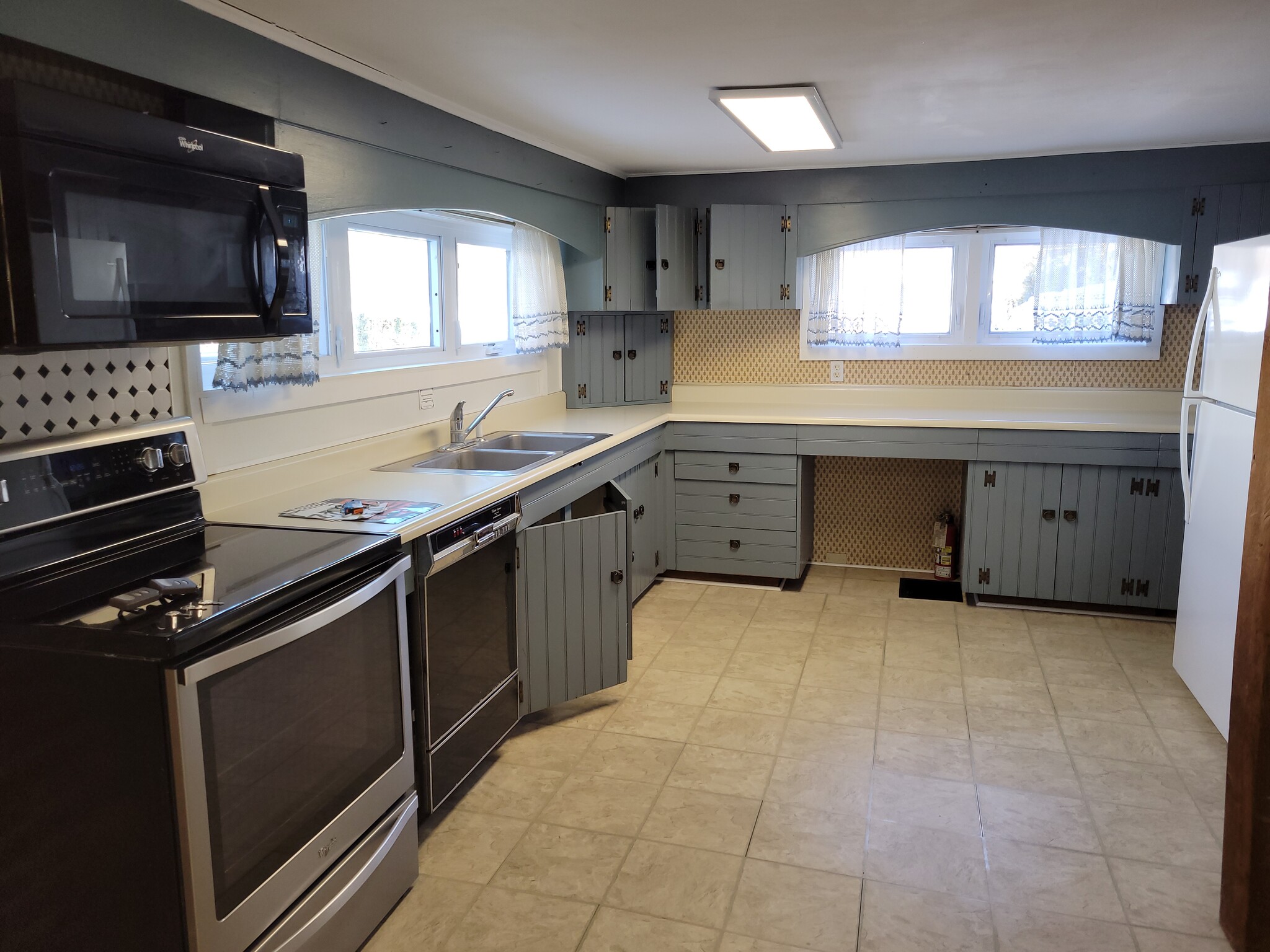 Kitchen - 40 Rootville Rd