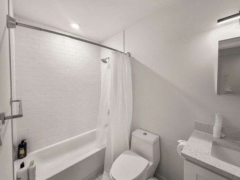 Building Photo - 1427 Germantown Ave