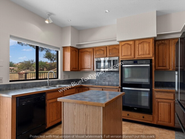 Building Photo - 811 Camino Corrida