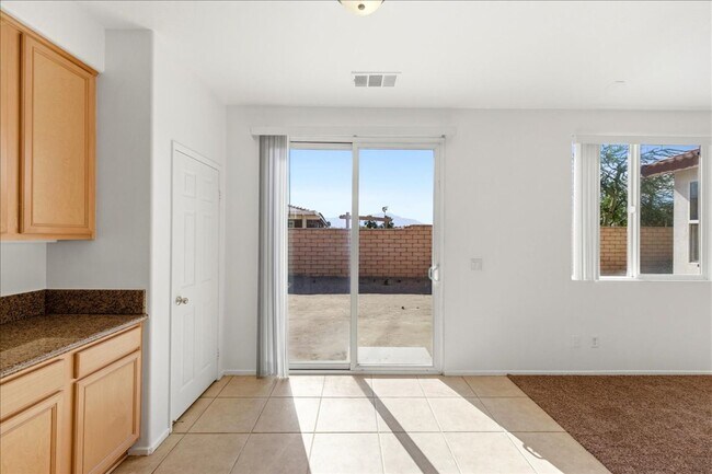 Building Photo - 4 Bed / 2.5 Bath Home at Talavera!