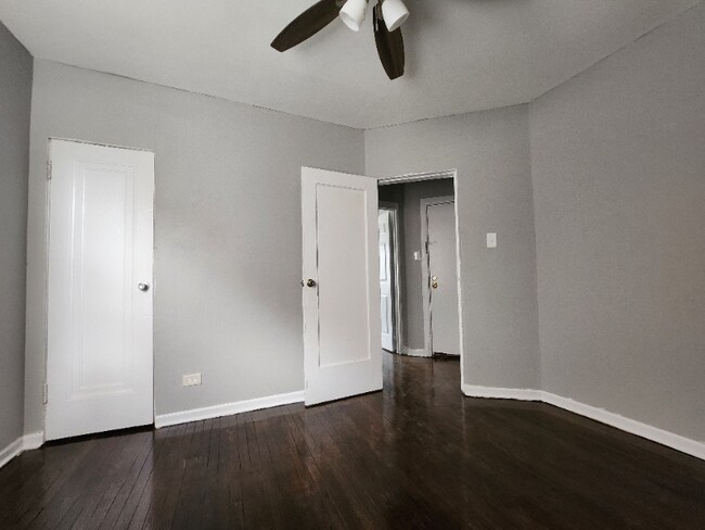 Building Photo - 5903 W Huron St