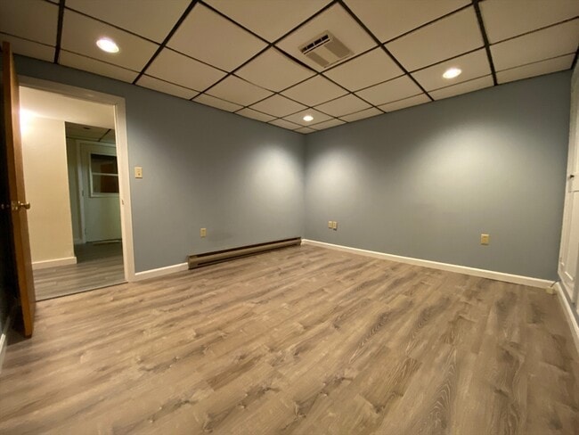 Building Photo - 336 Cedar St