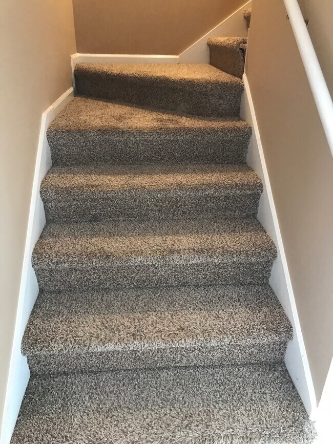 Building Photo - 814 King Arthur Dr