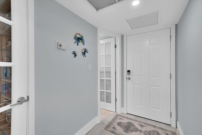 Building Photo - 2871 N Ocean Blvd