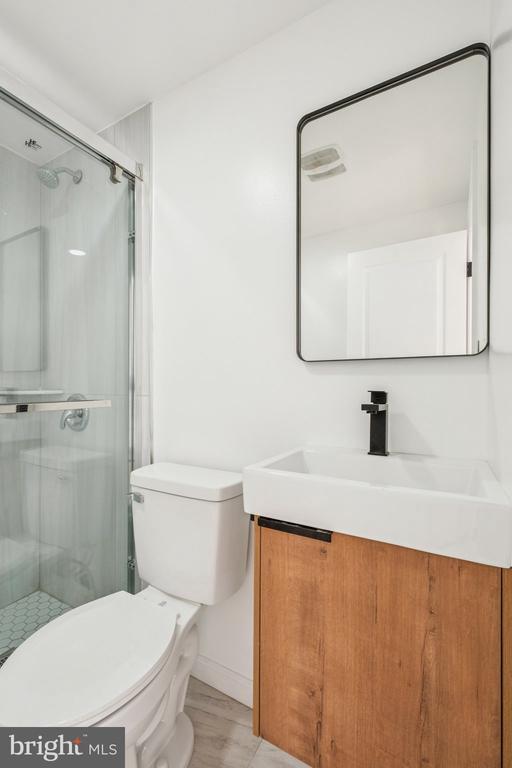 Building Photo - 1223 Spruce St