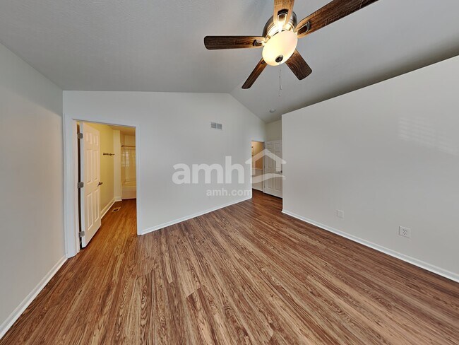 Building Photo - 836 Orwell St