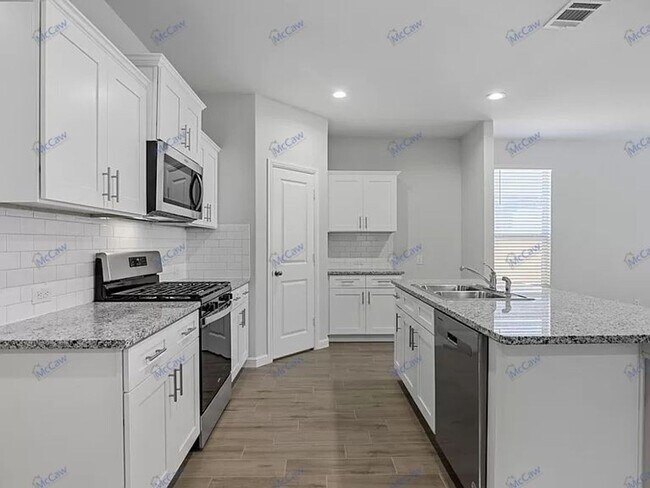 Building Photo - 5229 Boulder Vly Dr