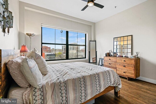 Building Photo - 1111 W St NW