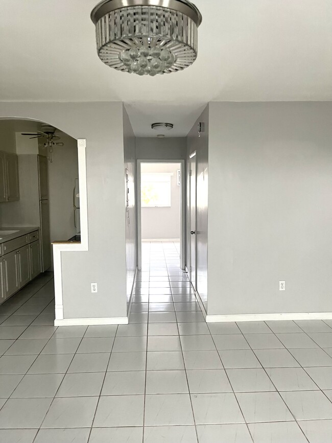 amazing lighting - 252 Jefferson Ave