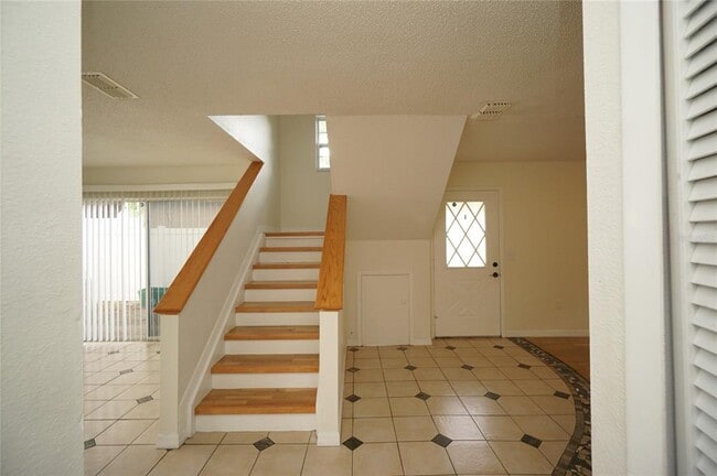 Building Photo - 7605 Glades Ct