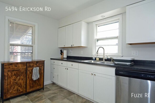 Building Photo - 5494 Erickson Rd