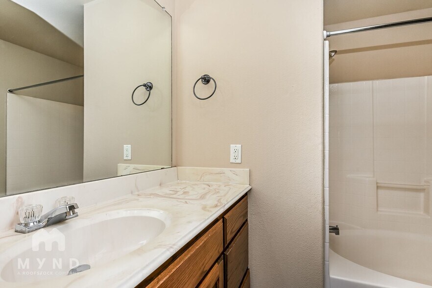 Building Photo - 116 Jolin Ln