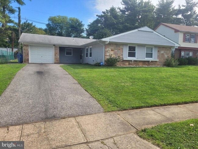 Primary Photo - 60 Henderson Ln