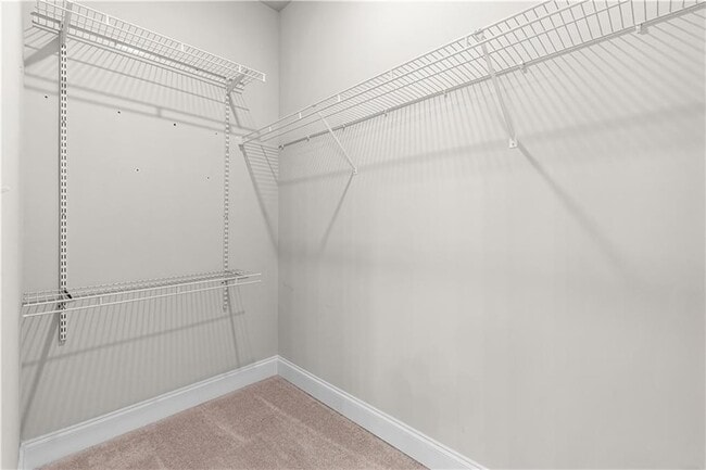 Building Photo - 156 Adams Cir