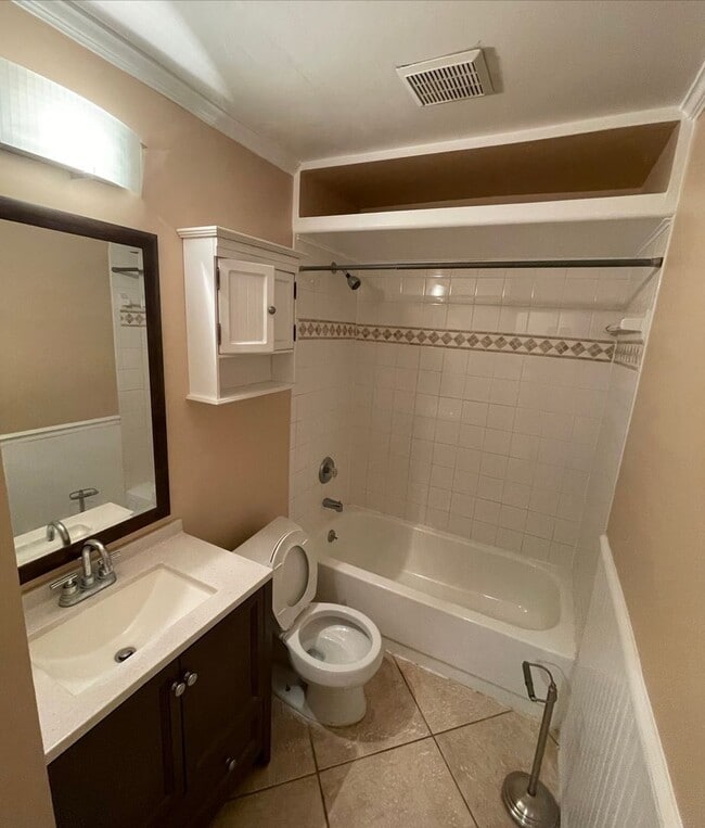 Building Photo - Coming Soon! 3/2 Single Family - Great Loc...