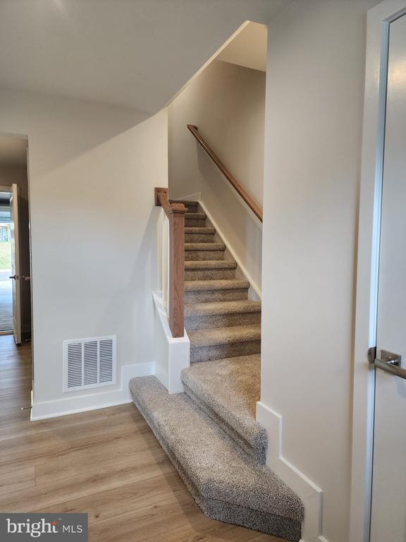 Building Photo - 9400 Tanfield Dr