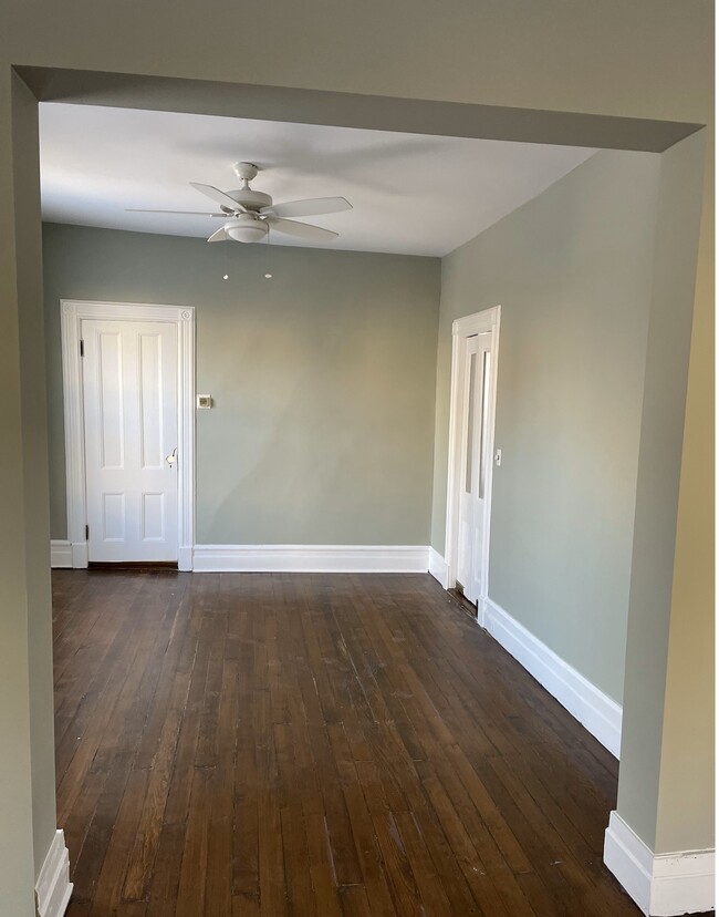 Dining Room - 100 Main St