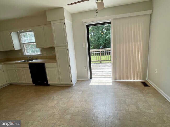 Building Photo - 5847 Rockdale Ct
