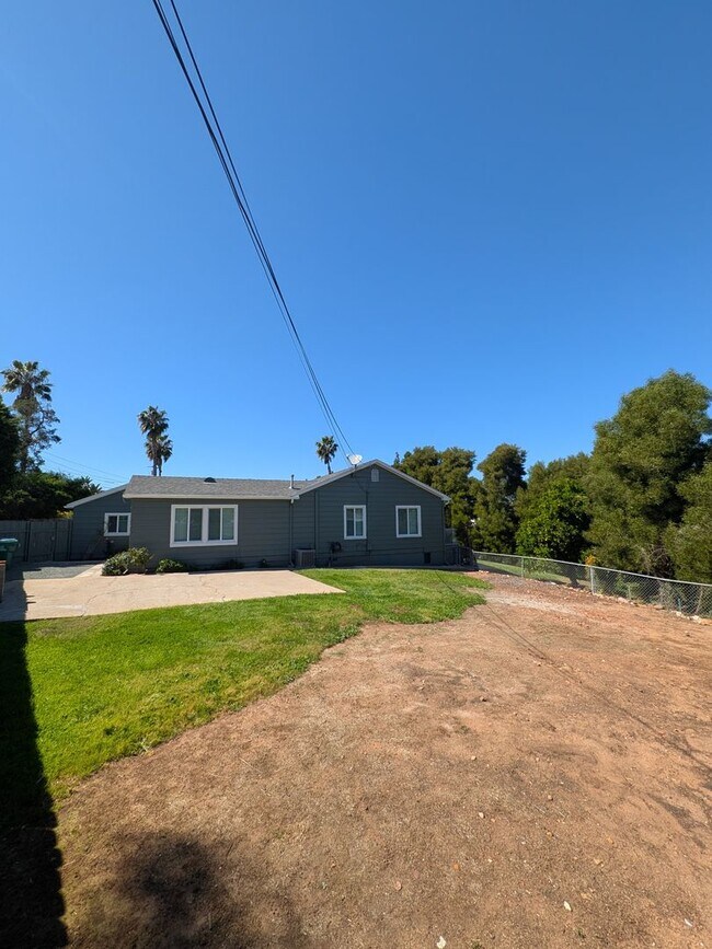 Building Photo - PC - 6673-6675 Amherst