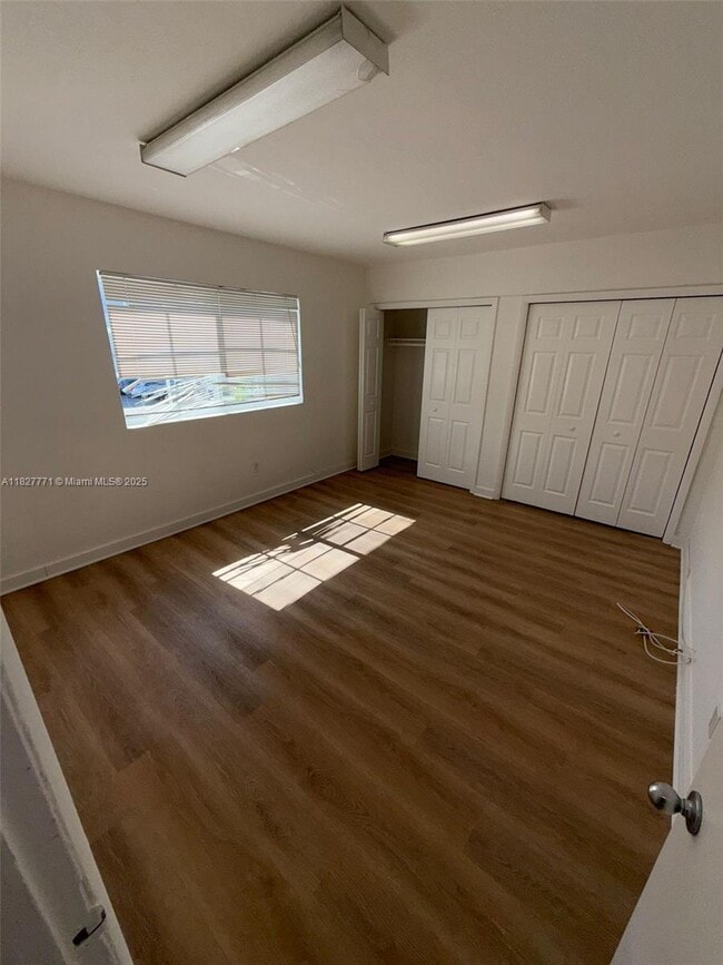 Primary Photo - 13700 NE 6th Ave