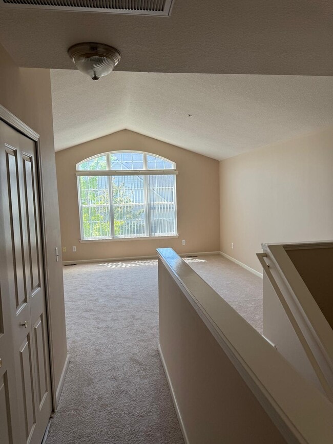 Building Photo - 28813 Cullen Dr