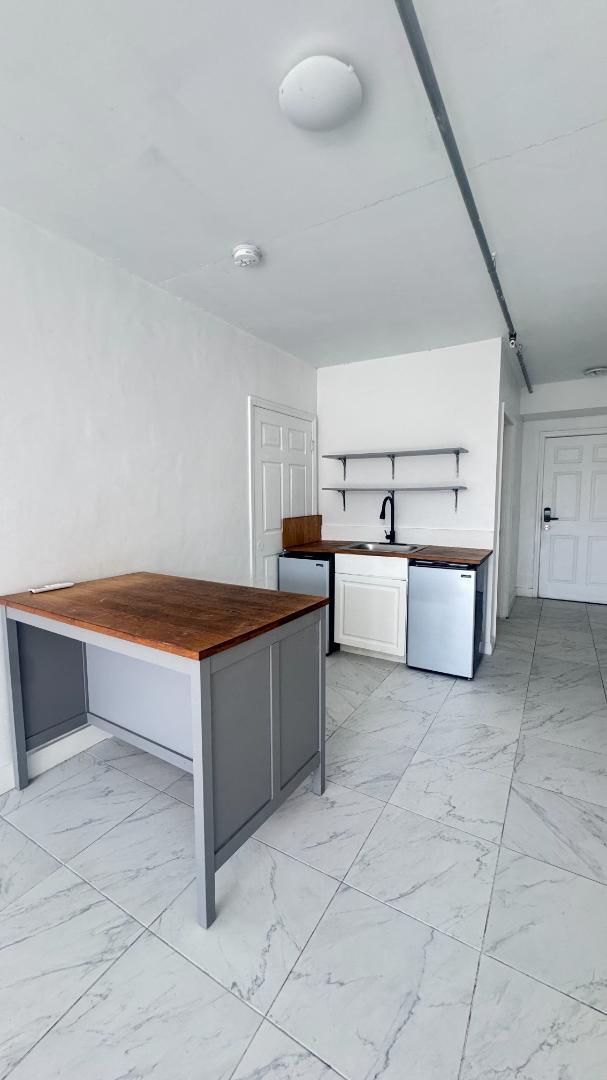 Building Photo - 444-542 SW 3rd Street - 542 SW 3rd St, Unit A2, Miami, FL