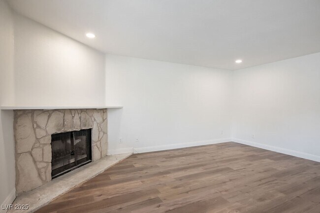 Building Photo - 2712 Beaver Creek Ct