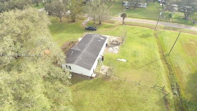 Building Photo - 131 Oak Dr