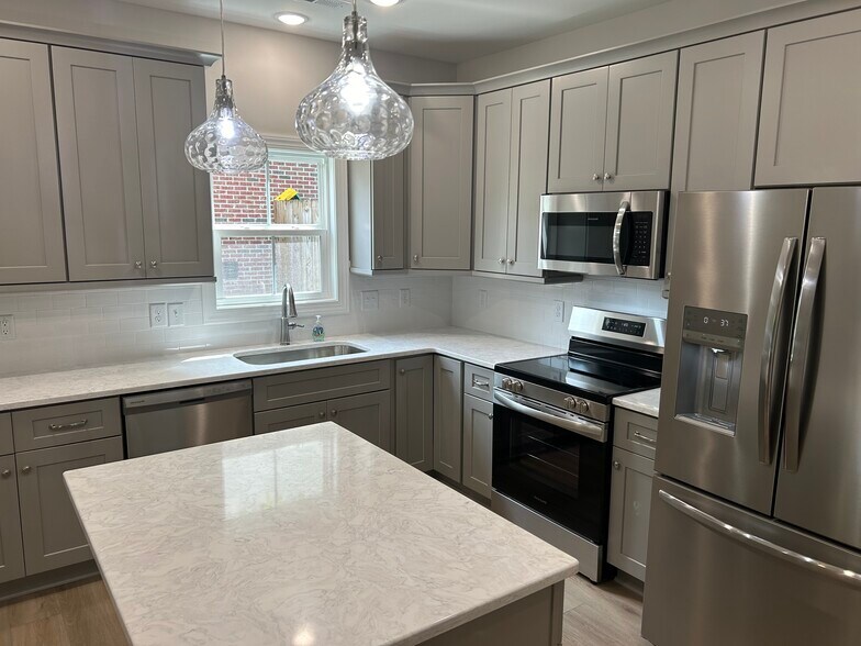 Building Photo - 308 Harbor Trce