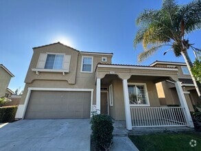 Building Photo - Spacious home inside of Gated Community