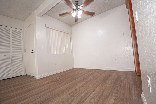 Building Photo - 22840 Hilton Head Dr