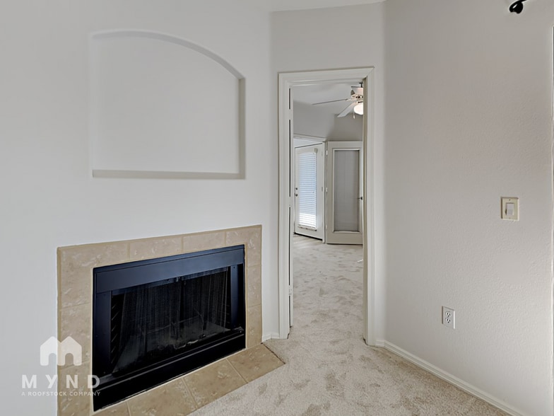 Building Photo - 15095 N Thompson Peak Pkwy
