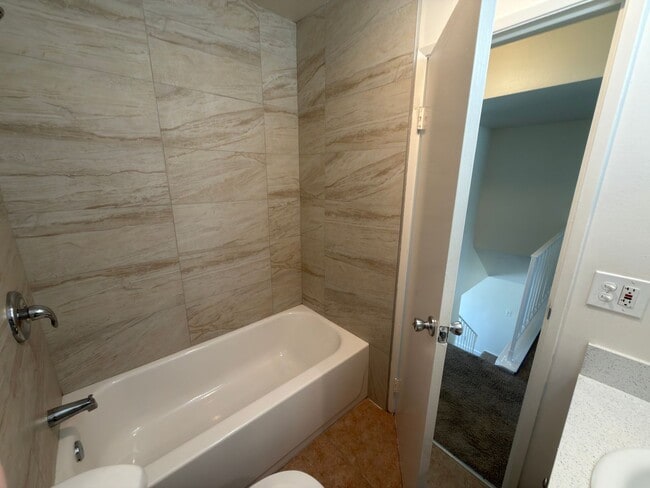 Building Photo - 4 BED, 2.5 BATH TOWNHOUSE STYLE CONDO- $3,575 ANAHEIM (LA PALMA & EUCLID)