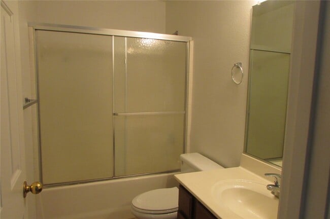 Building Photo - 2402 Prickly Pear Dr