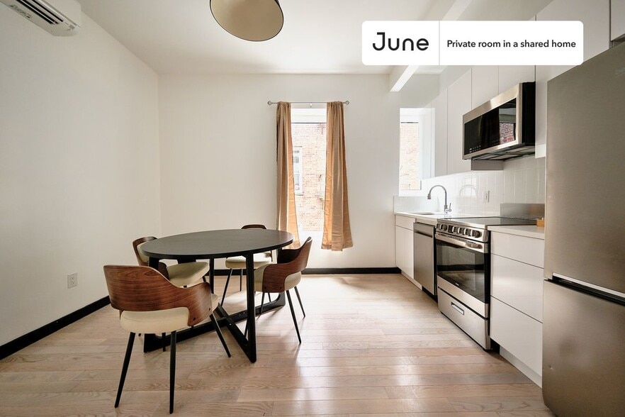 Building Photo - Room in Shared 4 bed/4 bath home in Ditmas Park