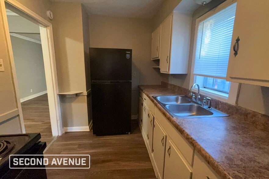 Building Photo - 3387 Radford Rd