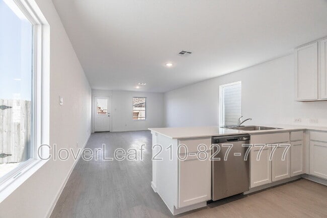 Building Photo - 7649 Barcelo Wy