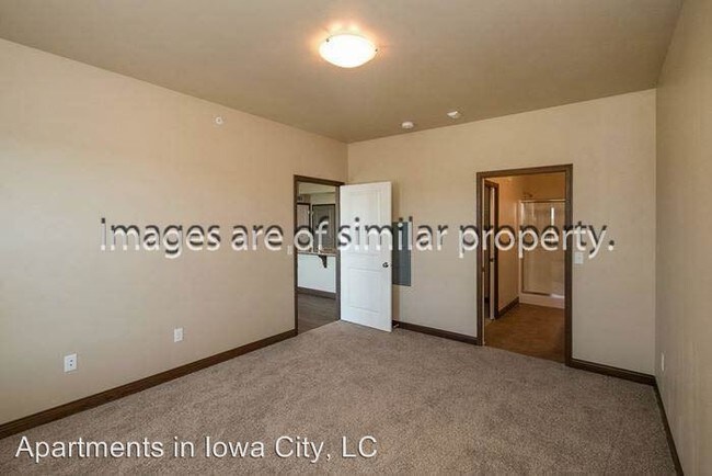 Building Photo - 602 S Dubuque St