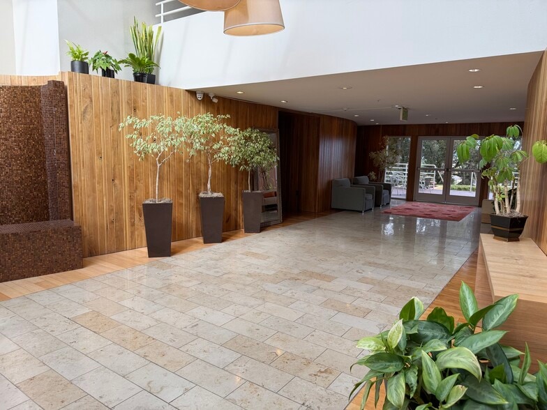 Building Photo - 1700 De Anza Blvd