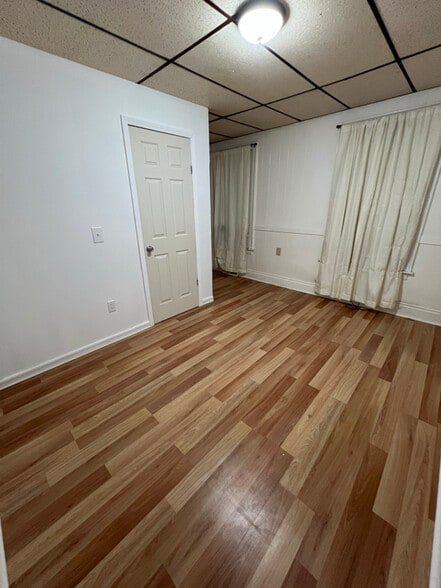 Building Photo - 699 Oliver St