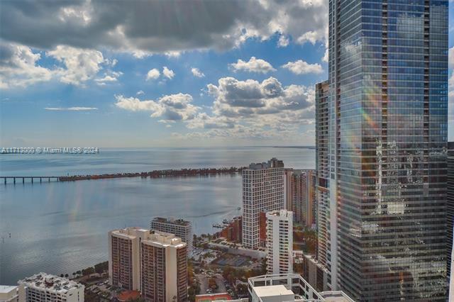 Primary Photo - 1300 Brickell Bay Dr