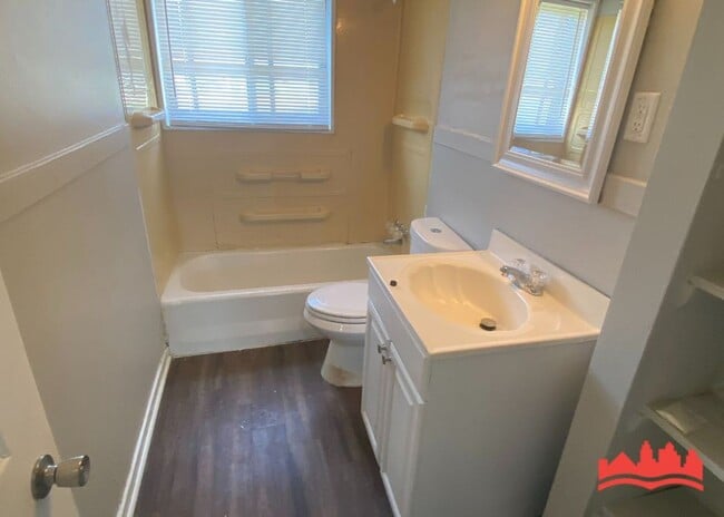 Building Photo - 220 Elder Rd