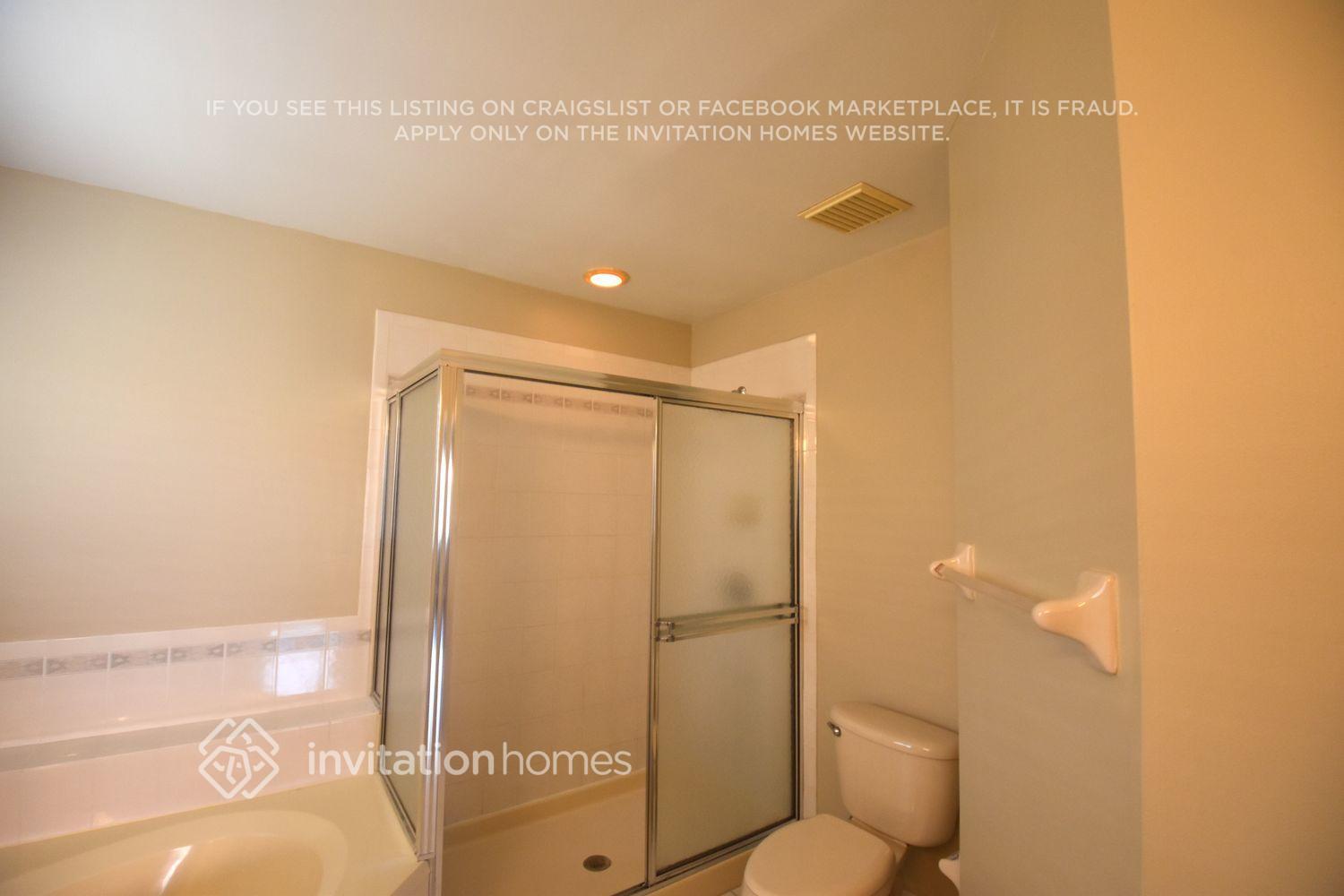 Building Photo - 16887 Crestview Ln