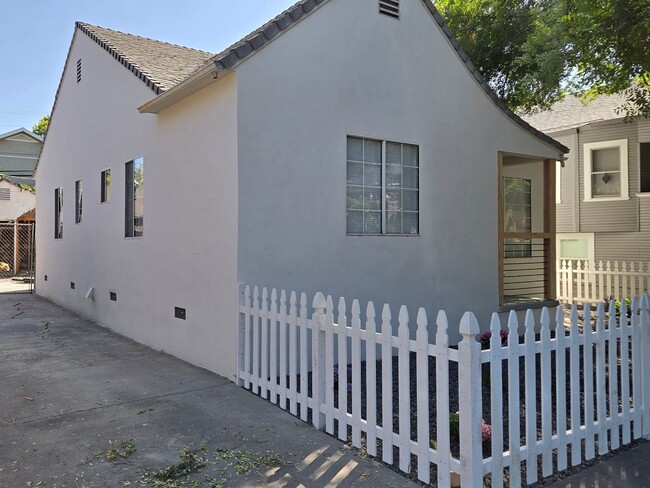 Building Photo - 3140 S Street