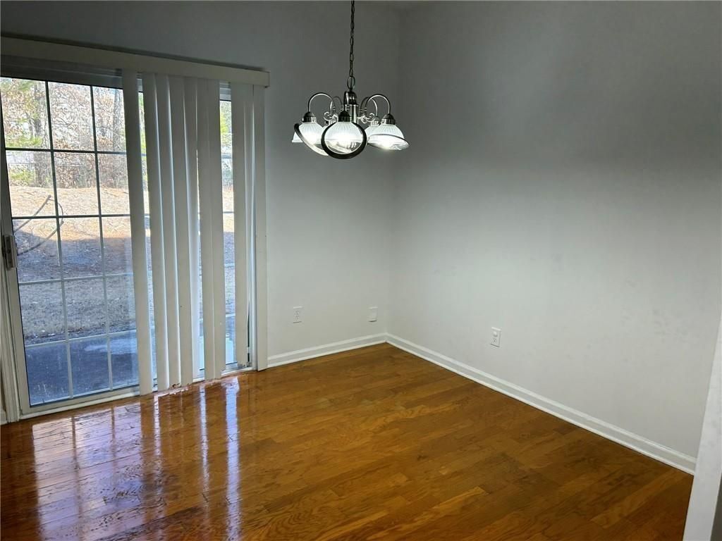 Building Photo - 2099 Meadow Peak Rd