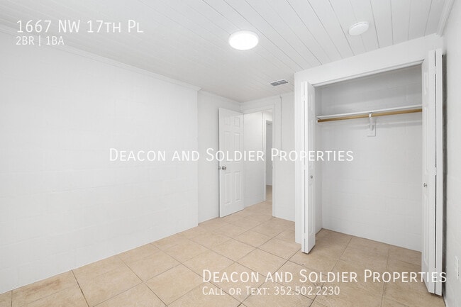 Building Photo - 1667 NW 17th Pl